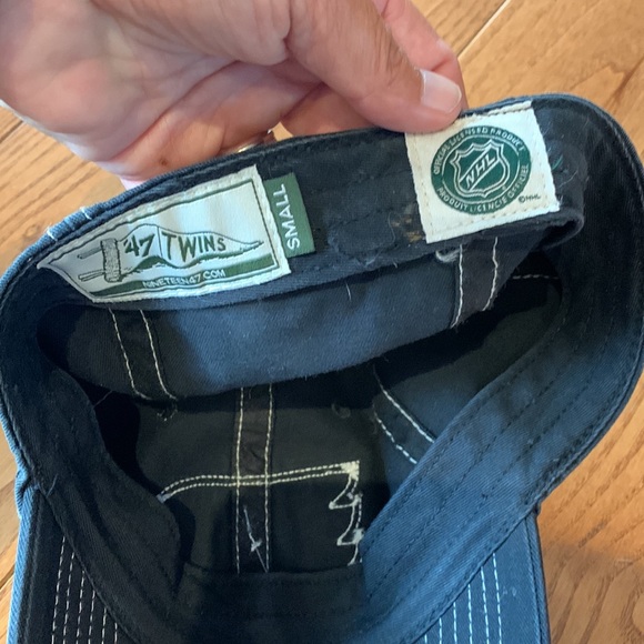 Flyers hat - Picture 4 of 6